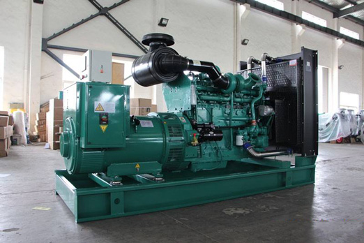 鸡冠320kw康明斯柴油发电车出租组图片 鸡冠320kw康明斯柴油发电车出租组图片