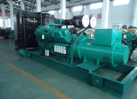鸡冠800kw康明斯柴油发电机组图片 鸡冠800kw康明斯柴油发电机组图片